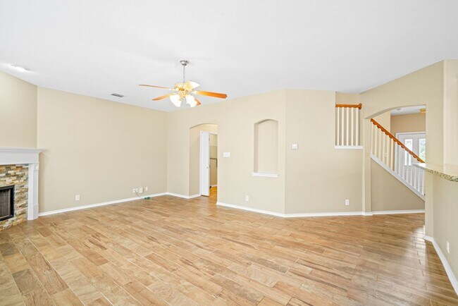 Building Photo - 137 Red Hawk Ridge