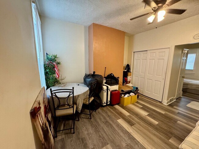 Building Photo - 1509 Hatteras St