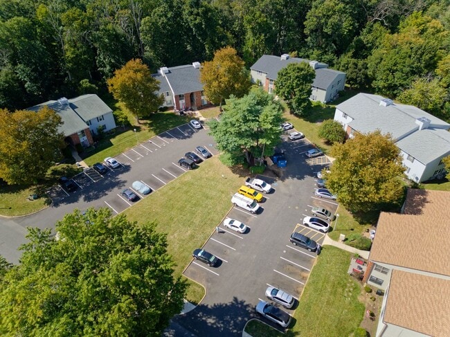 Building Photo - 19-7 Augusta Ct