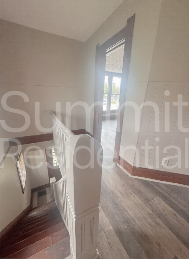 Building Photo - **MOVE IN SPECIAL $200 SECURITY DEPOSIT**
