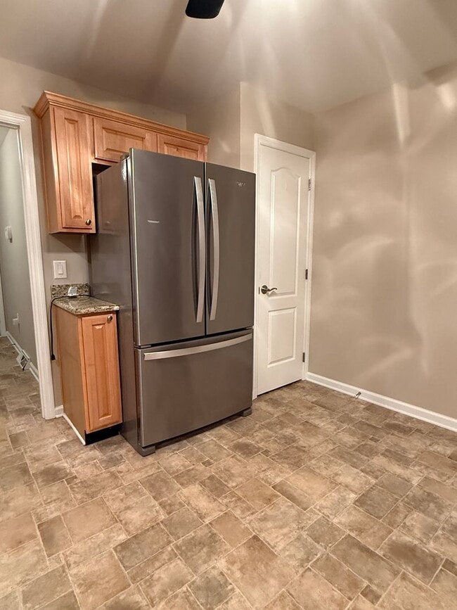 Building Photo - Beautiful 3-Bedroom Single Family Home on Private Lot- RENT NOW, SAVE NOW!