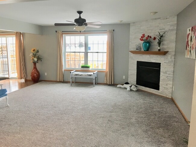 Building Photo - 5306 Meadowlark Ln