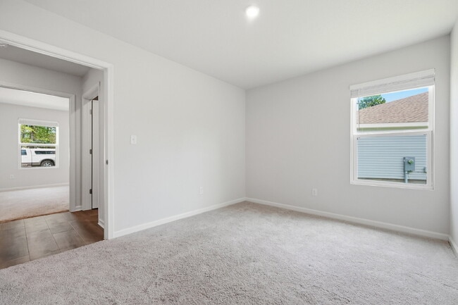 Building Photo - New community! Three bedrooms, two bathrooms and ready for you to move into!