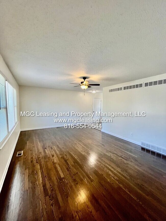 Building Photo - Leave Behind Apartment Living With This Ra...