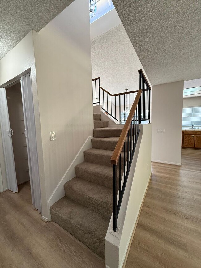 Building Photo - Wonderful 4 Bedroom 2-story Townhome in "F...