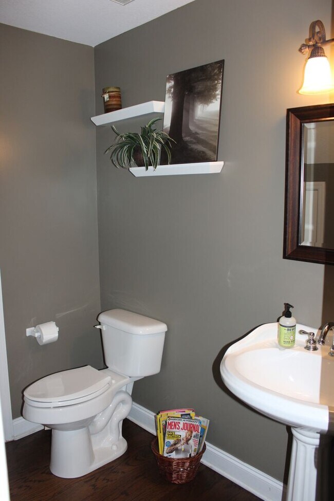 Building Photo - Coming Soon in Farragut!