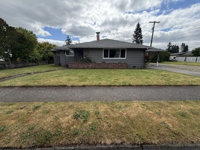 Building Photo - 3 bedroom Centralia home
