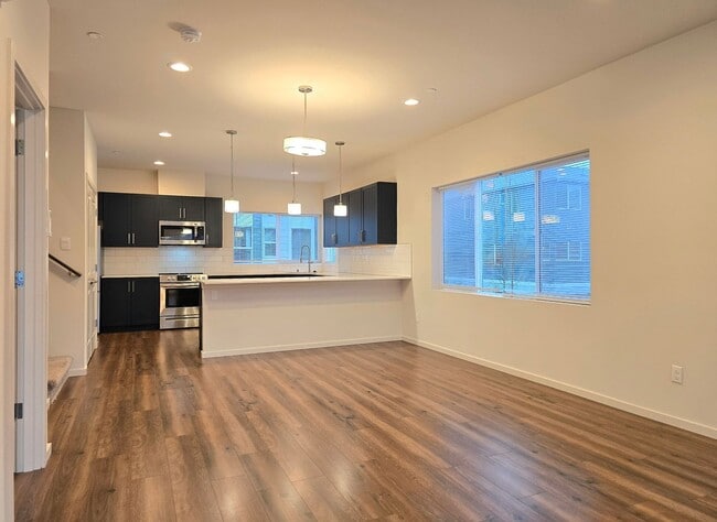 Building Photo - 4 Bedroom Home in Monroe Available Now!