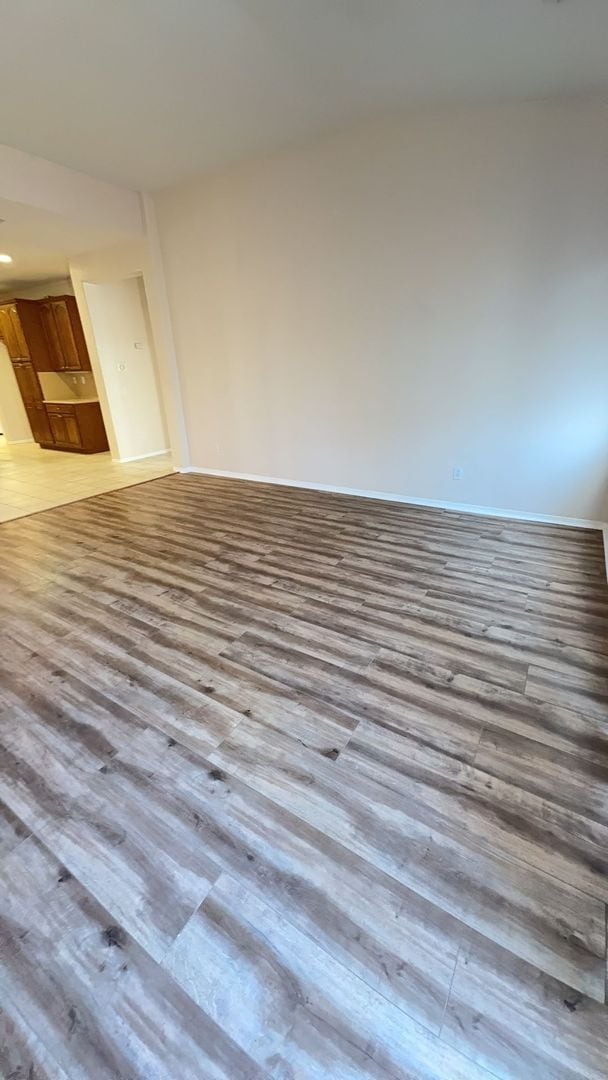 Building Photo - 3 BEDROOM VICTORVILLE HOME