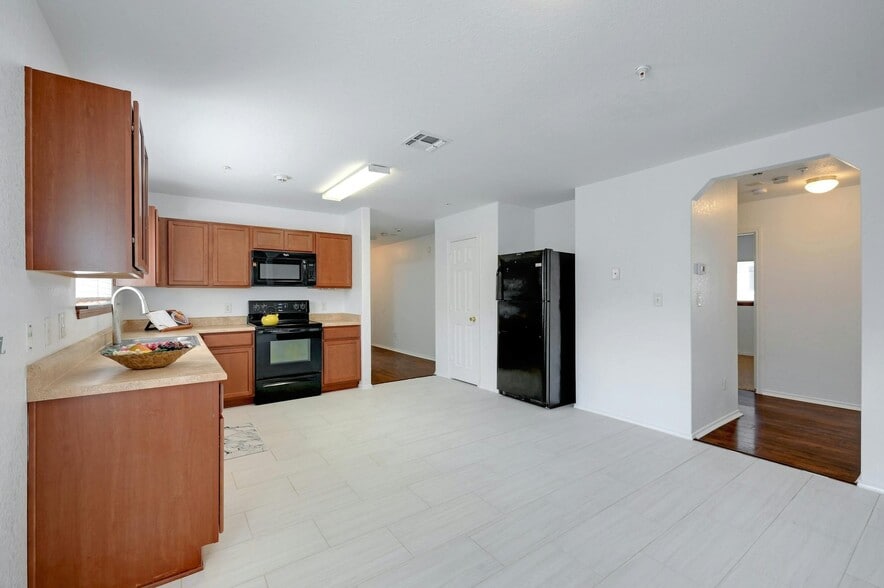 Building Photo - 7723 Derby Run