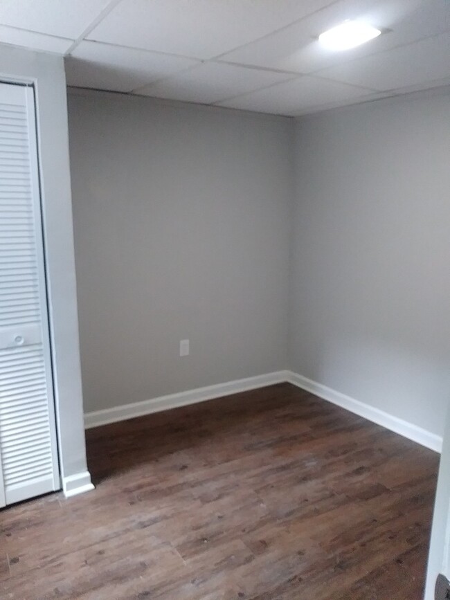 Building Photo - Move In Ready 4 Bedroom 2 Bath Home In Pri...