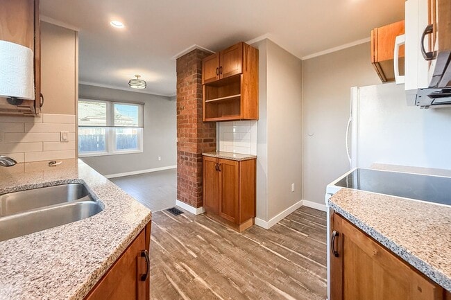 Building Photo - Remodeled 3-Bedrom Richland Alphabet Home ...