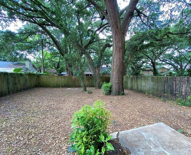 Building Photo - 3254 Howell Branch Rd