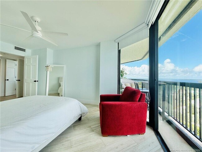 Building Photo - 8800 S Ocean Dr