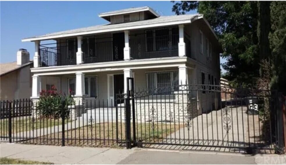 Building Photo - 1233 N G St