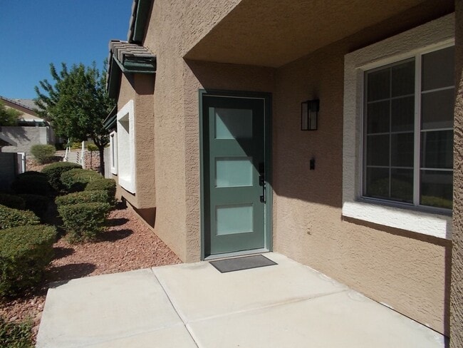 Building Photo - 519 Crimson View Pl