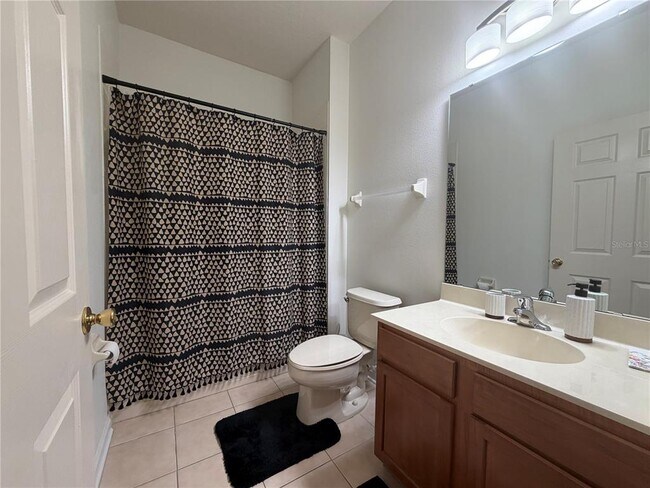Building Photo - 235 Endicott Way