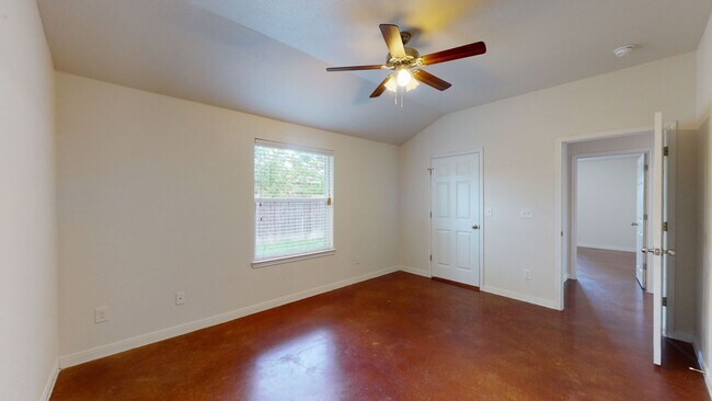 Building Photo - ALL STAINED CONCRETE FLOORING DUPLEX IN HA...