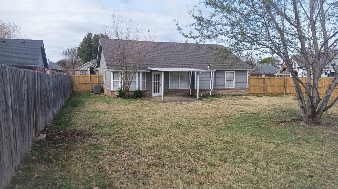 Building Photo - 11713 N 112th E Ave