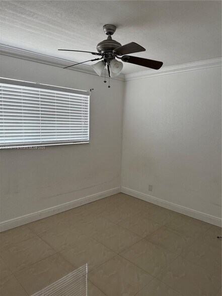 Building Photo - 8600 N Sherman Cir