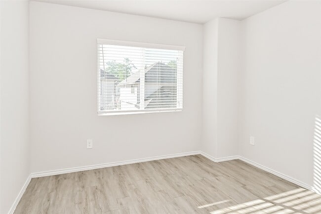 Building Photo - 23714 Goodfellow Dr