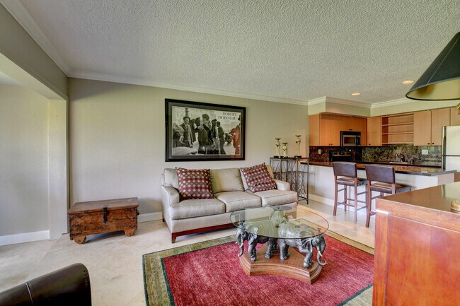 Building Photo - 620 Greensward Ln