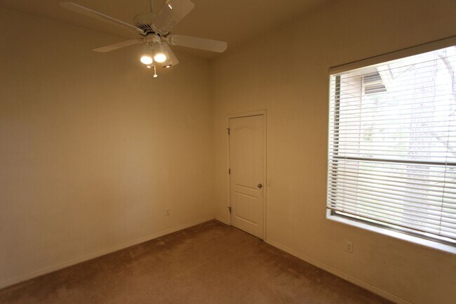 Building Photo - Spacious 2BR Summit Park Condo | Private Balcony + Second-Floor Living