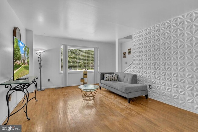 Building Photo - 12338 Chesterton Dr