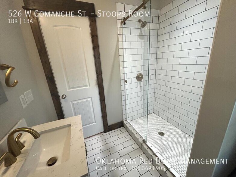 Building Photo - 526 W Comanche St