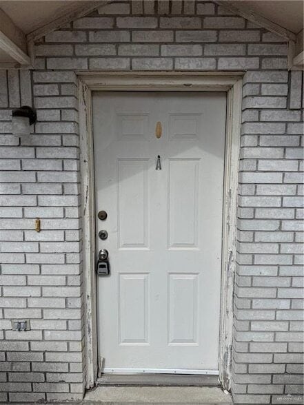 Building Photo - 1500 W Prosperity Dr