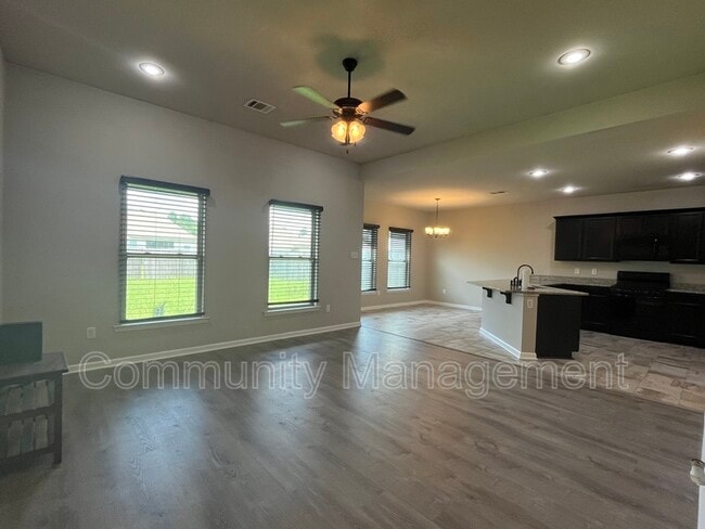 Building Photo - 13790 Fig Dr