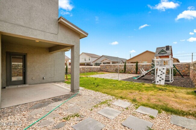 Building Photo - 14760 Sam Garcia Ave