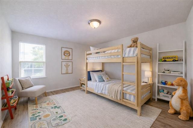 Building Photo - 453 Harding Ln