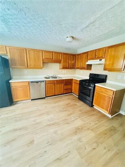 Building Photo - 146 Willow Stream Ct