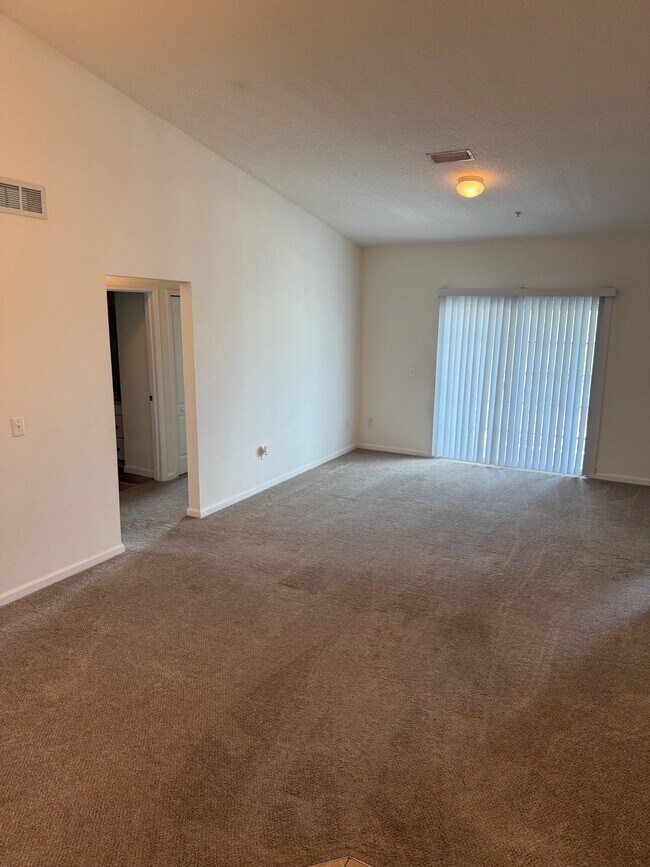 Building Photo - 4908 Key Lime Dr