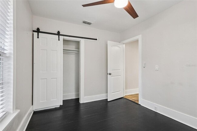 Building Photo - 137 E Grant St