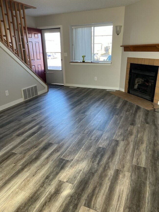 Building Photo - 1243 Soaring Eagle Dr