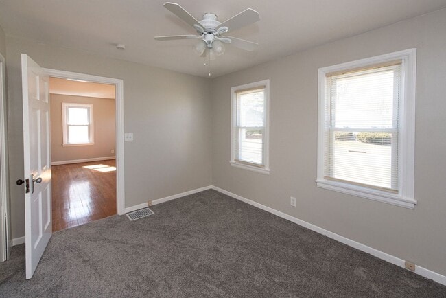 Building Photo - ANDERSON TWP- Cozy and clean 3 bed 2 bath ...