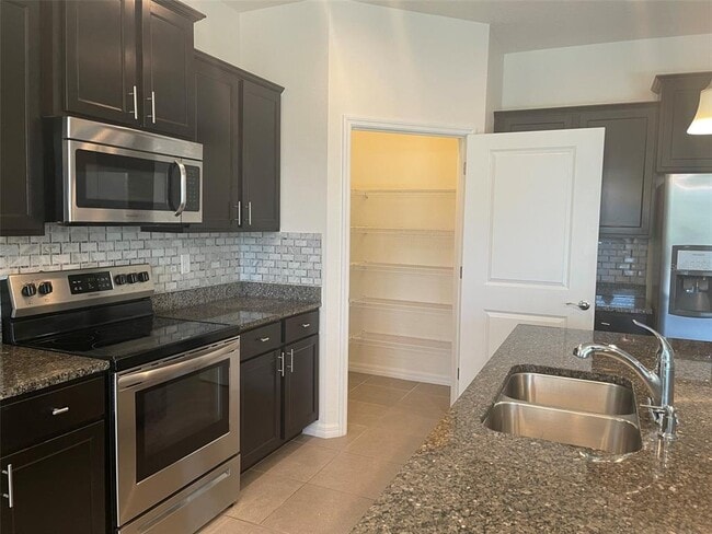 Building Photo - 17821 Garsalaso Cir