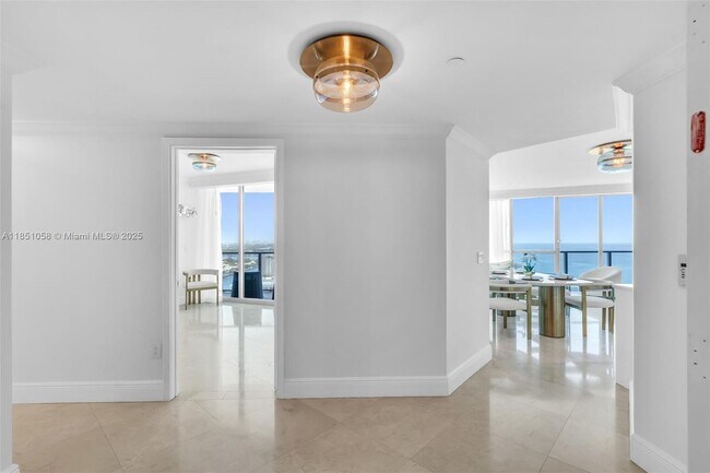 Building Photo - 3101 S Ocean Dr
