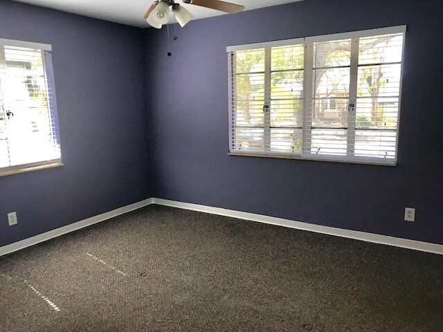 Building Photo - GREAT 3/2/1 SINGLE FAMILY HOME MINUTES TO ...