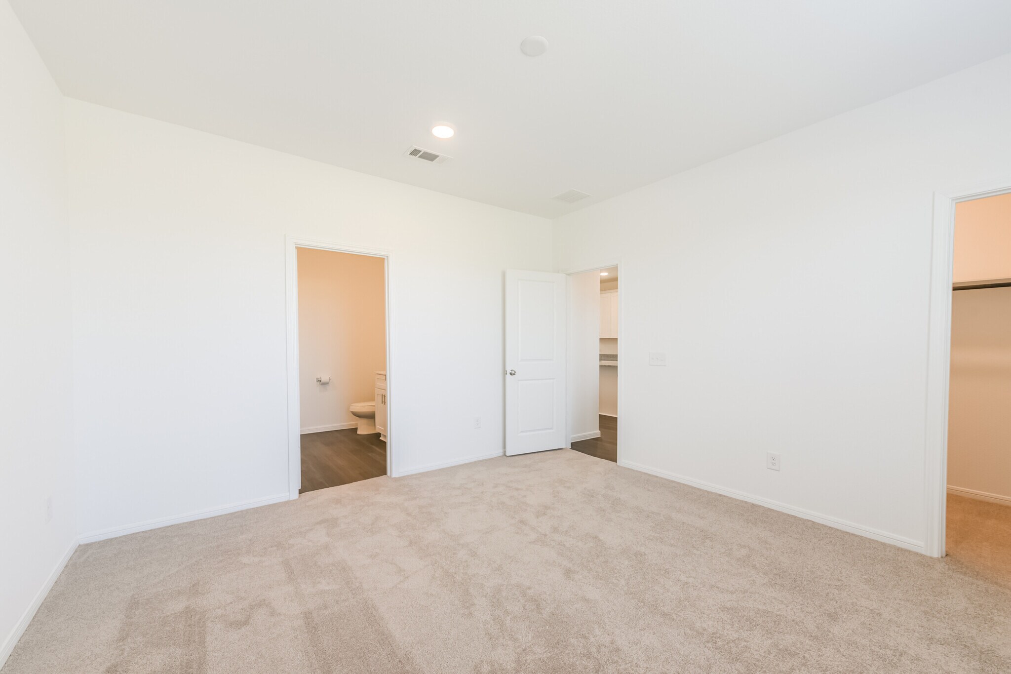 Building Photo - 14483 Cedar Ledge Ln