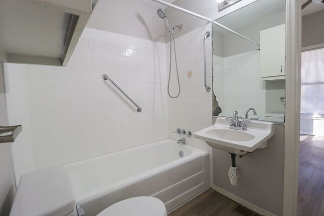 Building Photo - 535 S 39th W Ave