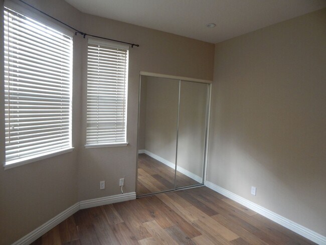 Building Photo - Sera Brisa Condo in Rancho Santa Margarita