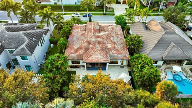 Building Photo - 17662 Cadena Dr