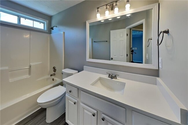 Building Photo - 263 Colony Center Dr