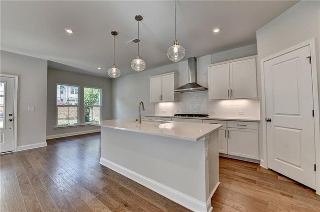 Building Photo - 400 Renwood Trl