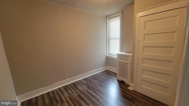 Building Photo - 3208 D St