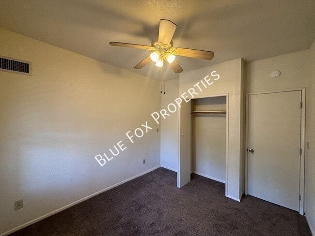 Building Photo - 7944 E Colette Cir