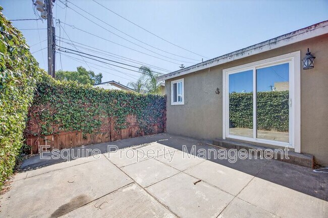 Building Photo - 1218 N Olive St